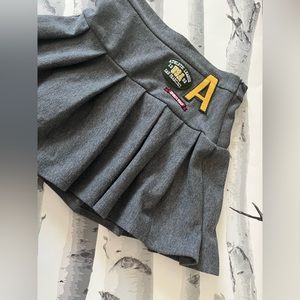 Beautiful zara mini skirt.